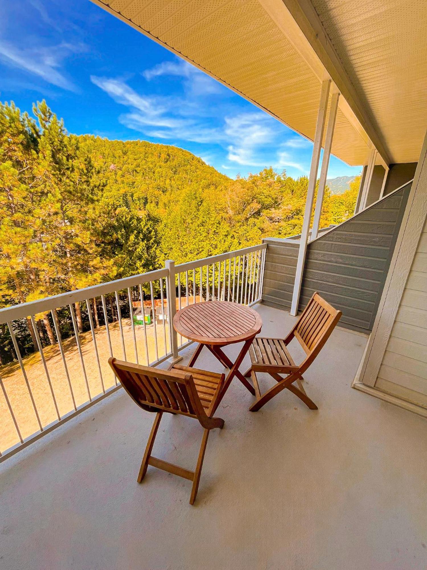 Condo Moderne, Escapade Vacance, Vue Sur Montagnes מראה חיצוני תמונה